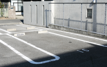昭和区・瑞穂区のパーソナルトレーニング GlimSC(グリムエスシー)駐車場の写真